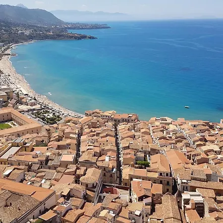 Amuni - Exclusive In Centro A Vista Mare Apartment Cefalu